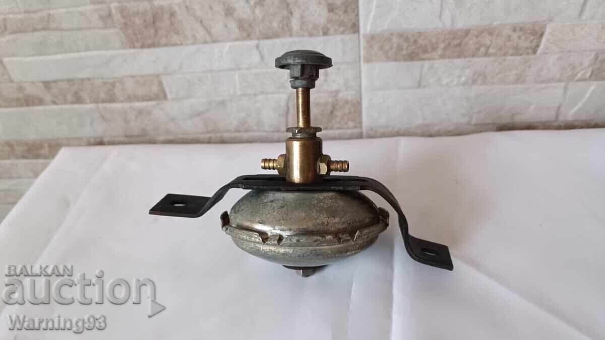 Spălator parbriz - pompă cu picior pentru lichid de spălare pentru ZAZ - URSS cu preț € 22.00 | 43.03 BGN Spălator parbriz - pompă cu picior pentru lichid de spălare pentru ZAZ - URSS cu preț € 22.00 | 43.03 BGN