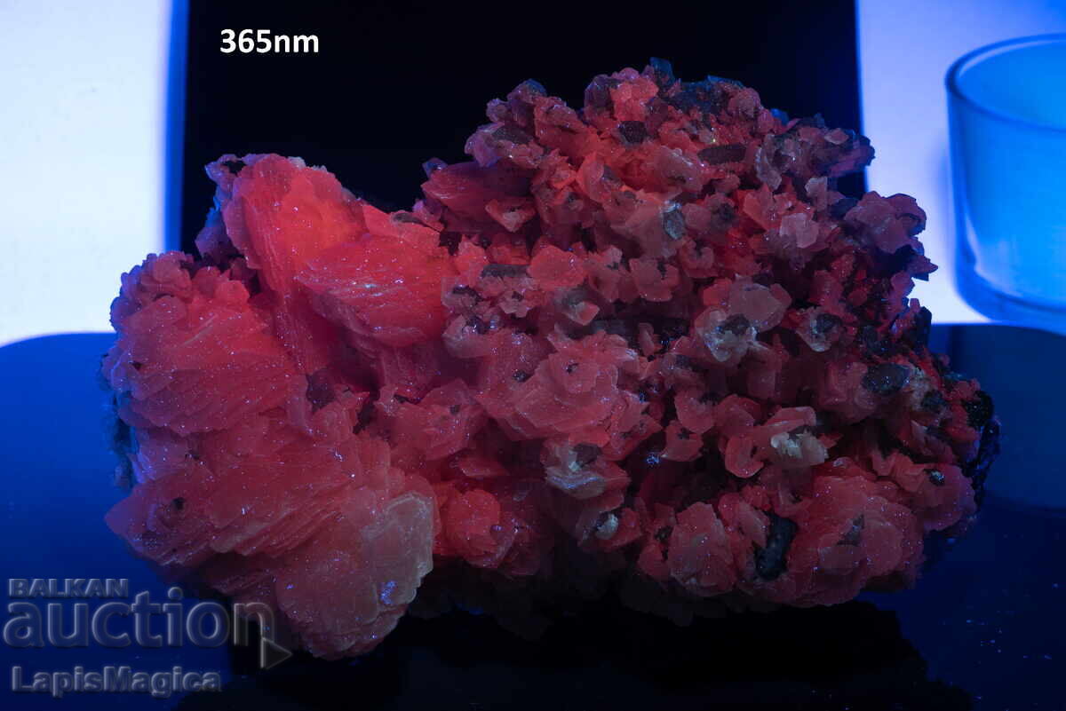 Auction Large druse quartz with calcite and galena from Bulgaria 2400g Auction Large druse quartz with calcite and galena from Bulgaria 2400g