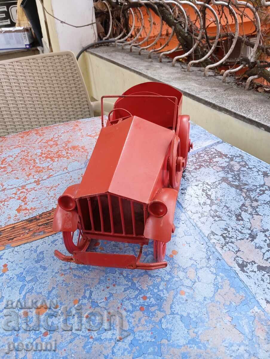 Large and old children's metal stroller with price 80.00 BGN | € 40.90 Large and old children's metal stroller with price 80.00 BGN | € 40.90