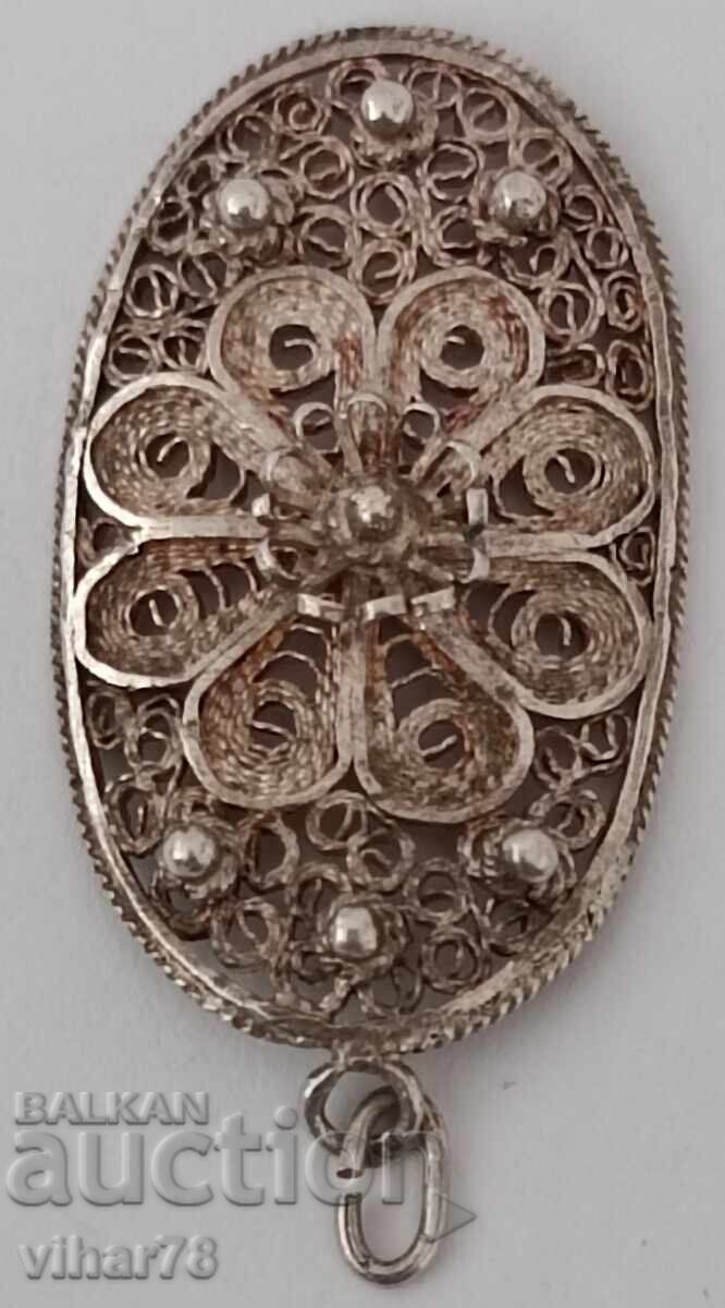 Delivery of OLD SILVER PENDANT Delivery of OLD SILVER PENDANT
