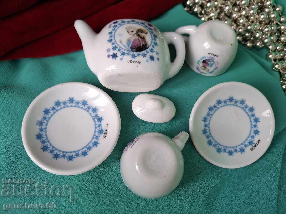 Auction  Doll porcelain coffee set