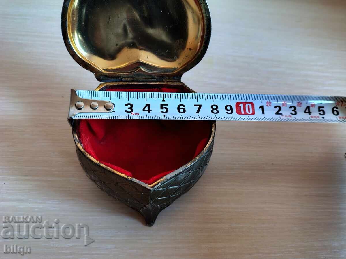 Great Old Silver Plated Heart Jewelry Box - 7 Great Old Silver Plated Heart Jewelry Box - 7