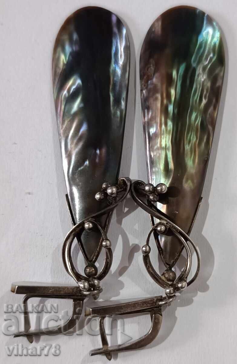 Delivery of Old silver earrings with mother-of-pearl Delivery of Old silver earrings with mother-of-pearl