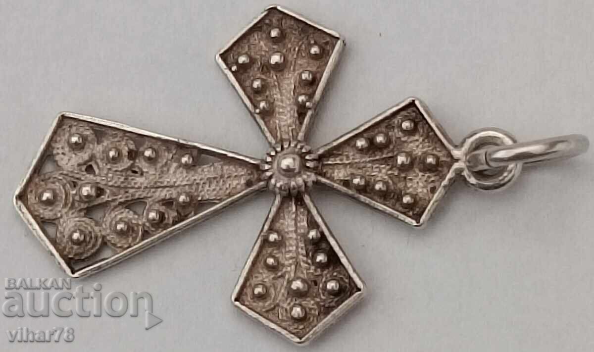 Delivery of SILVER CROSS Delivery of SILVER CROSS