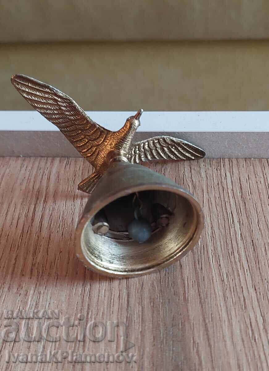 A bell rings - 6 A bell rings - 6