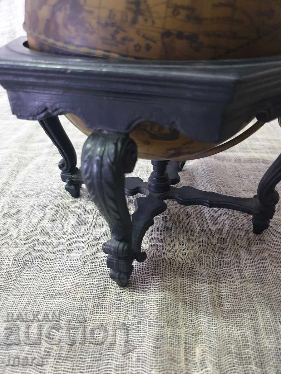 Παράδοση Αντίκα αξεσουάρ γραφείου - υδρόγειος Παράδοση Αντίκα αξεσουάρ γραφείου - υδρόγειος