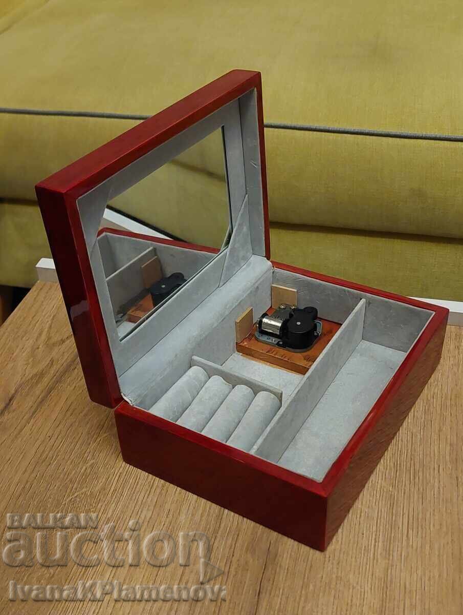 Ξύλινο μουσικό κουτί Ξύλινο μουσικό κουτί