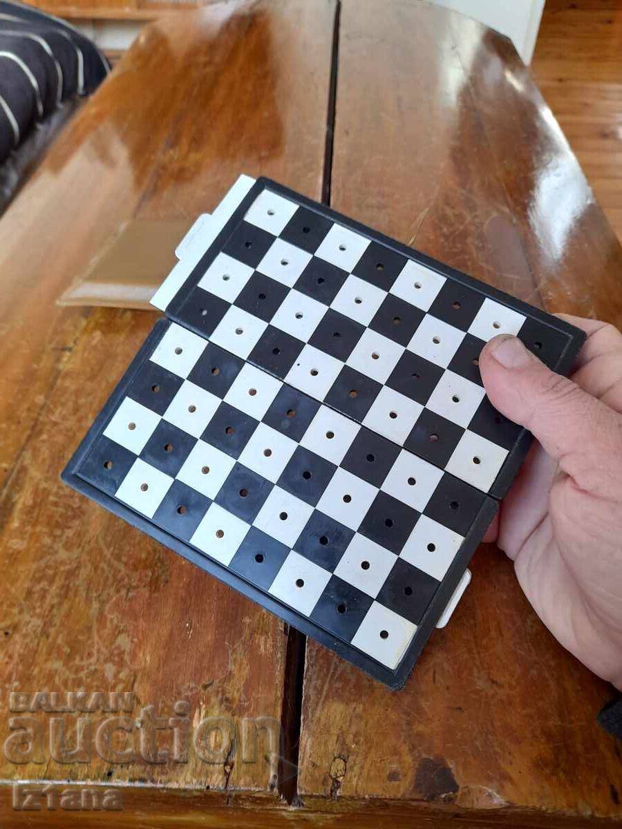 Auction Old tourist chess Auction Old tourist chess