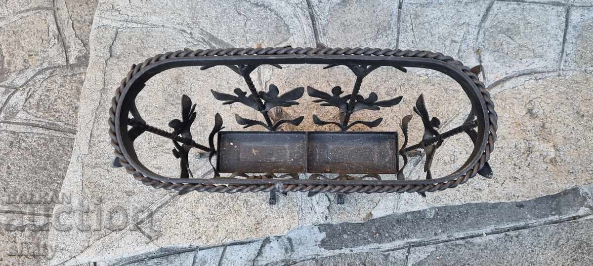 Suport pentru umbrele si bast din fier forjat cu preț 75.00 BGN | € 38.35 Suport pentru umbrele si bast din fier forjat cu preț 75.00 BGN | € 38.35