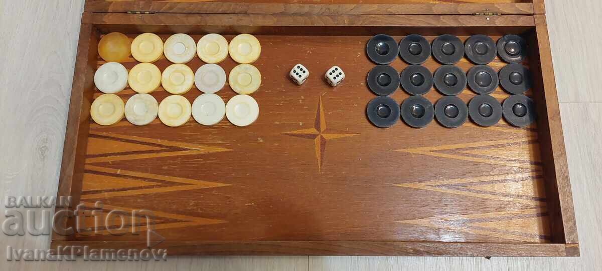 Delivery of Chess and backgammon large Delivery of Chess and backgammon large