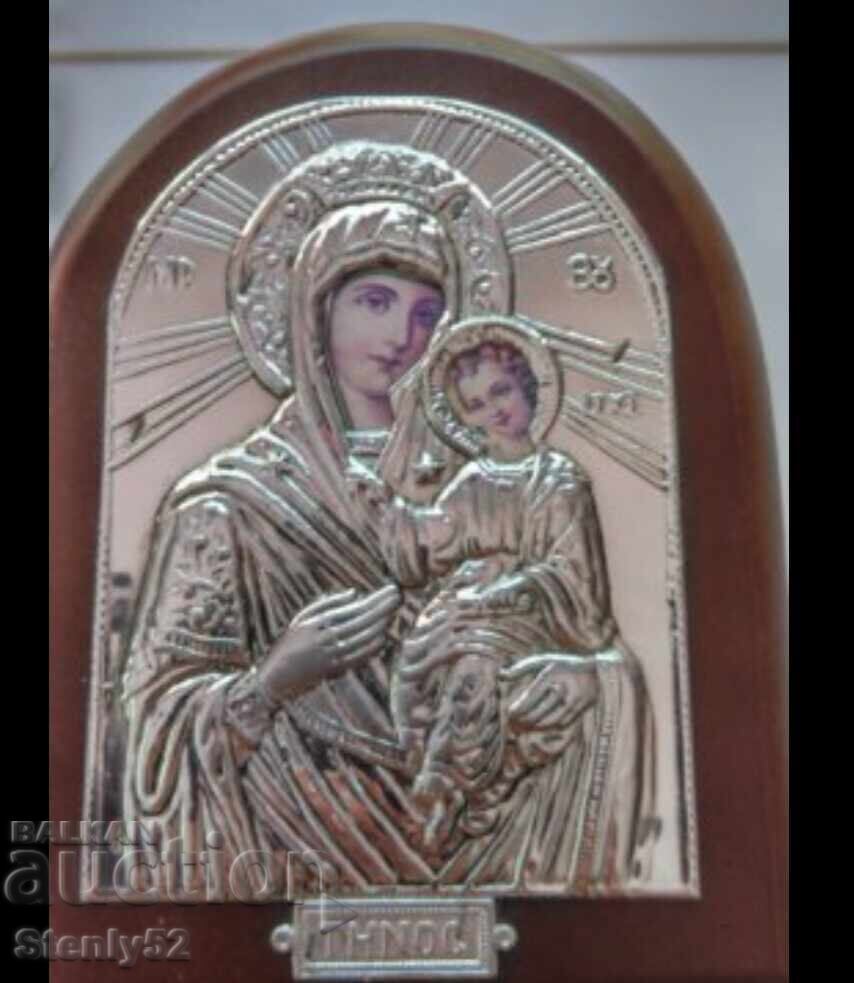 Icoana Fecioarei Maria cu Pruncul cu garnituri 14/18 cm. Icoana Fecioarei Maria cu Pruncul cu garnituri 14/18 cm.