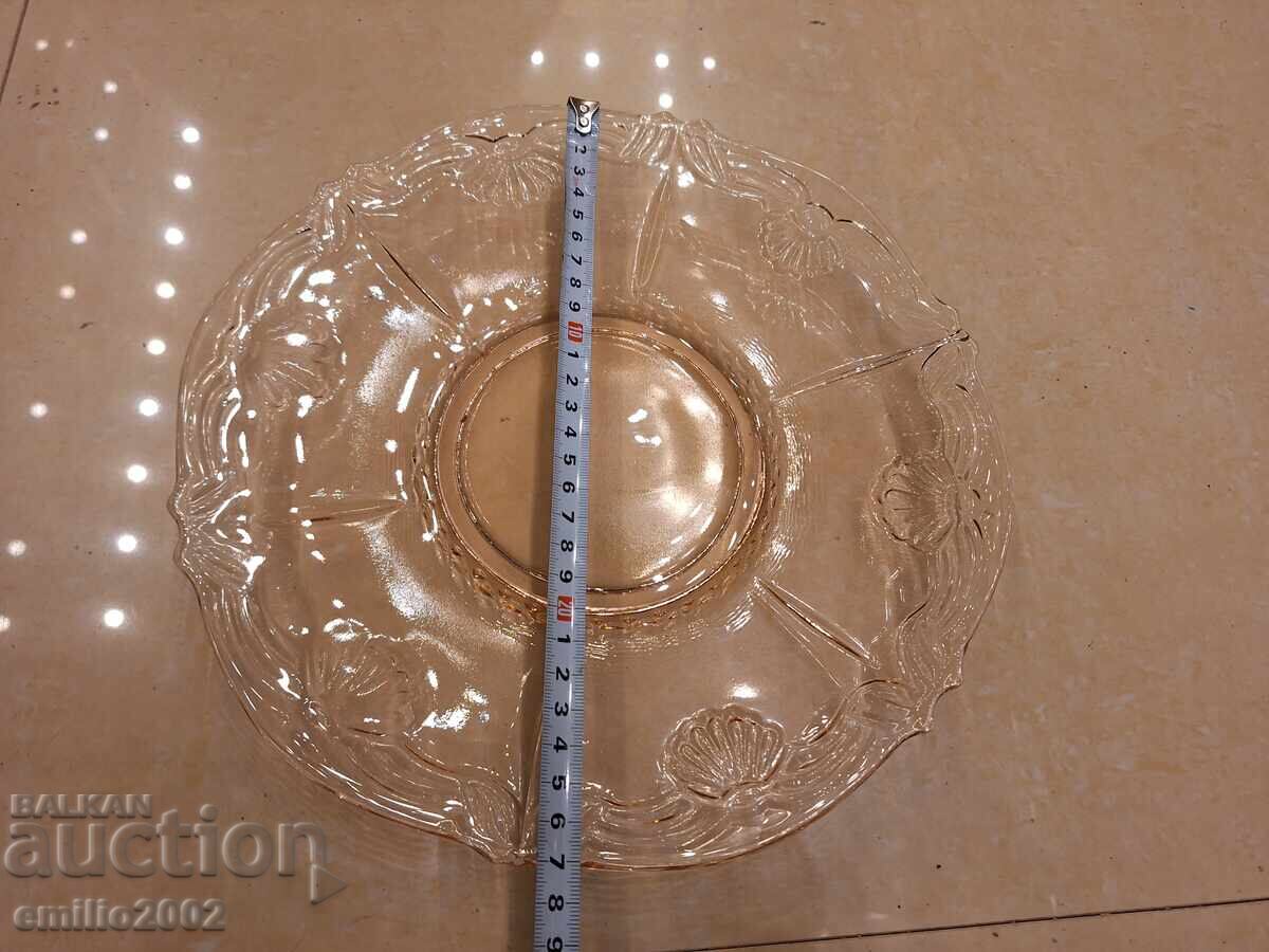 Glass fruit bowl retro soc with price 9.00 BGN | € 4.60 Glass fruit bowl retro soc with price 9.00 BGN | € 4.60