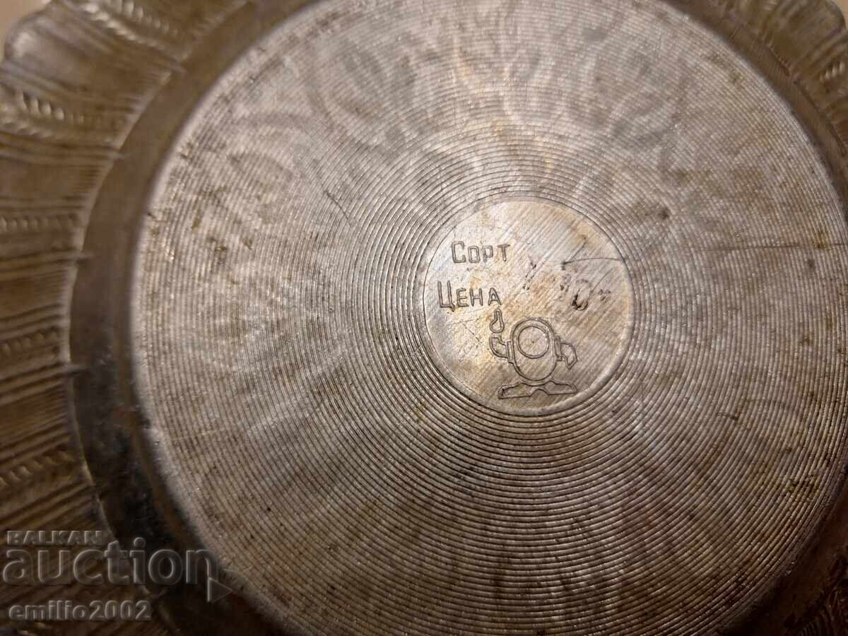 Livrarea Fructera metalică retro soc Livrarea Fructera metalică retro soc