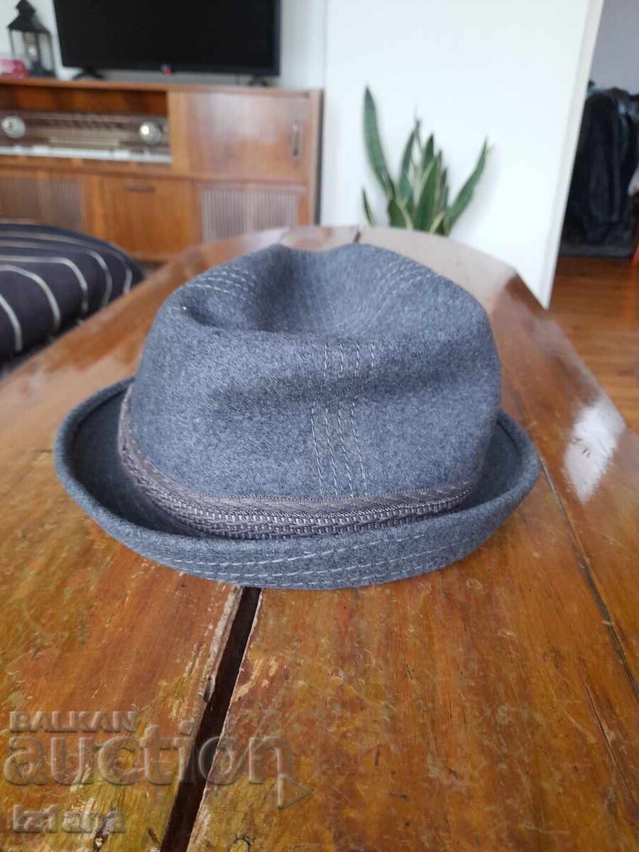 Auction  Old bowler hat