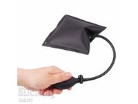 Pompă de mână airbag pentru deschiderea ușilor