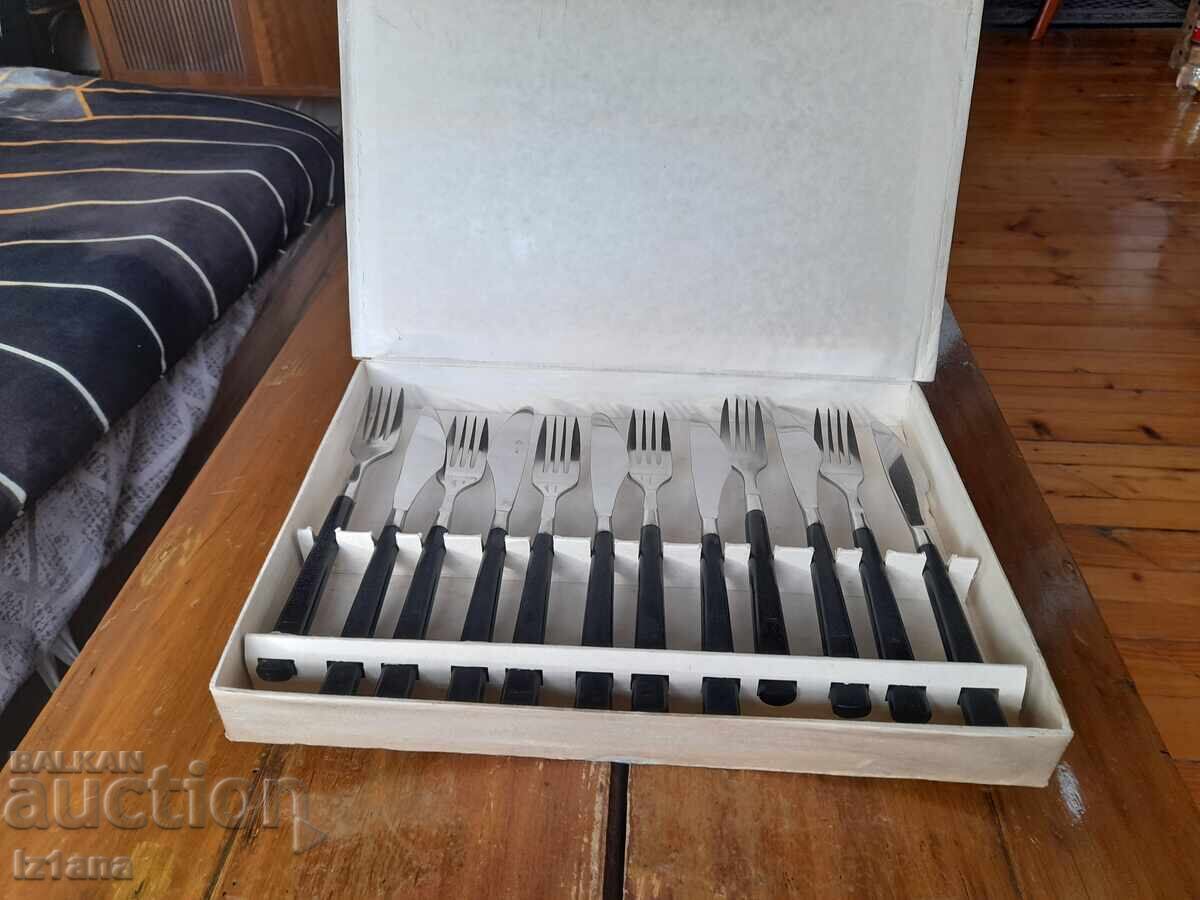 Old Gift Set Cutlery with price 110.00 BGN | € 56.24 Old Gift Set Cutlery with price 110.00 BGN | € 56.24