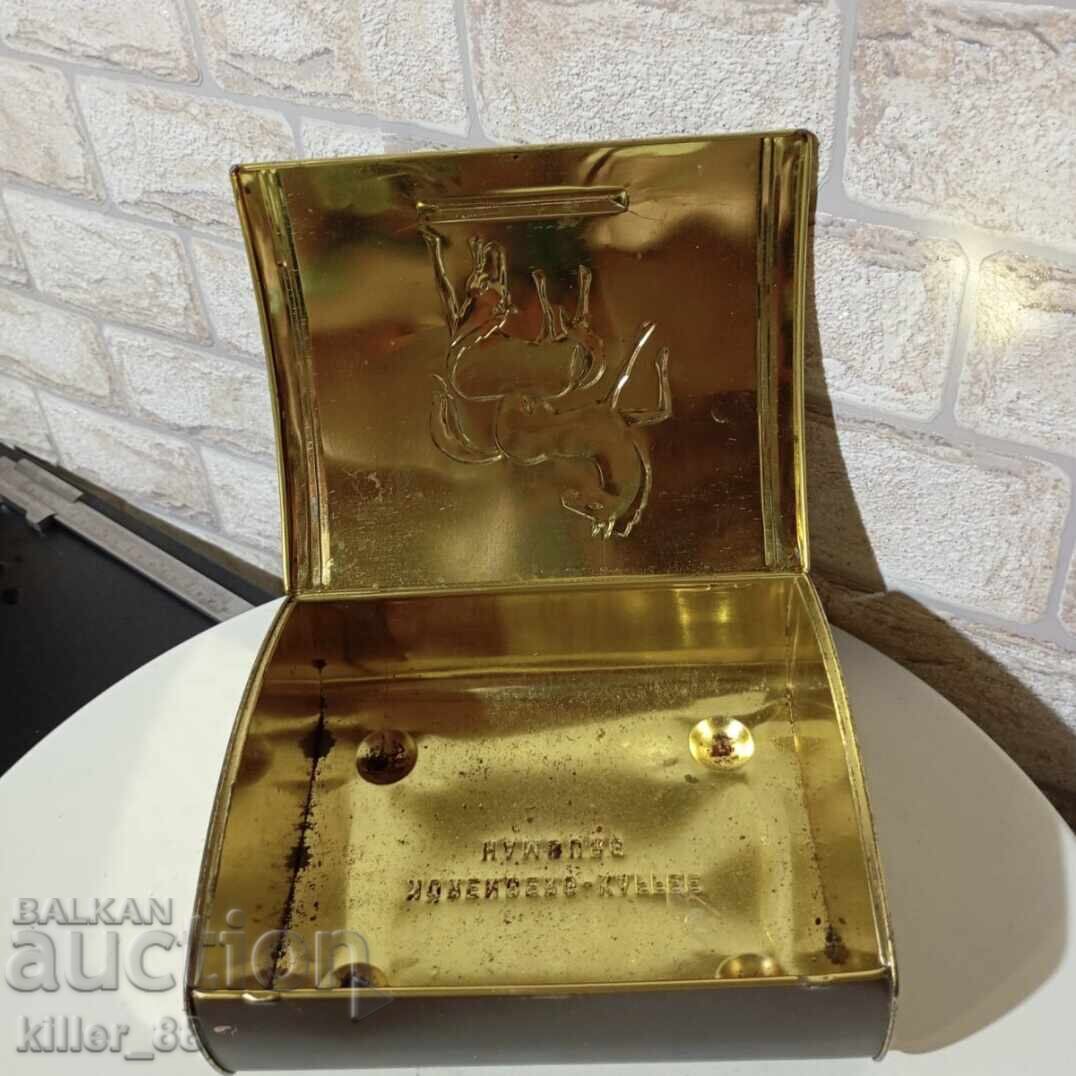 Metal box with horses with price 12.00 BGN | € 6.14