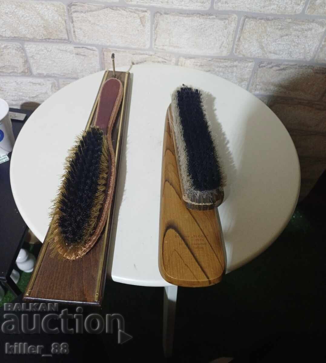 Auction  Vintage Brushes