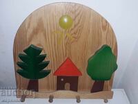 LARGE CHILDREN'S HANGER. WOOD