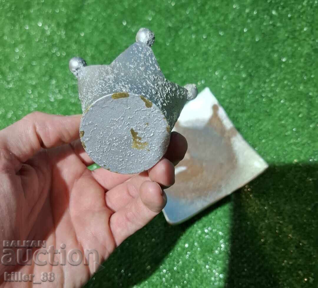 Auction Crown shade Auction Crown shade