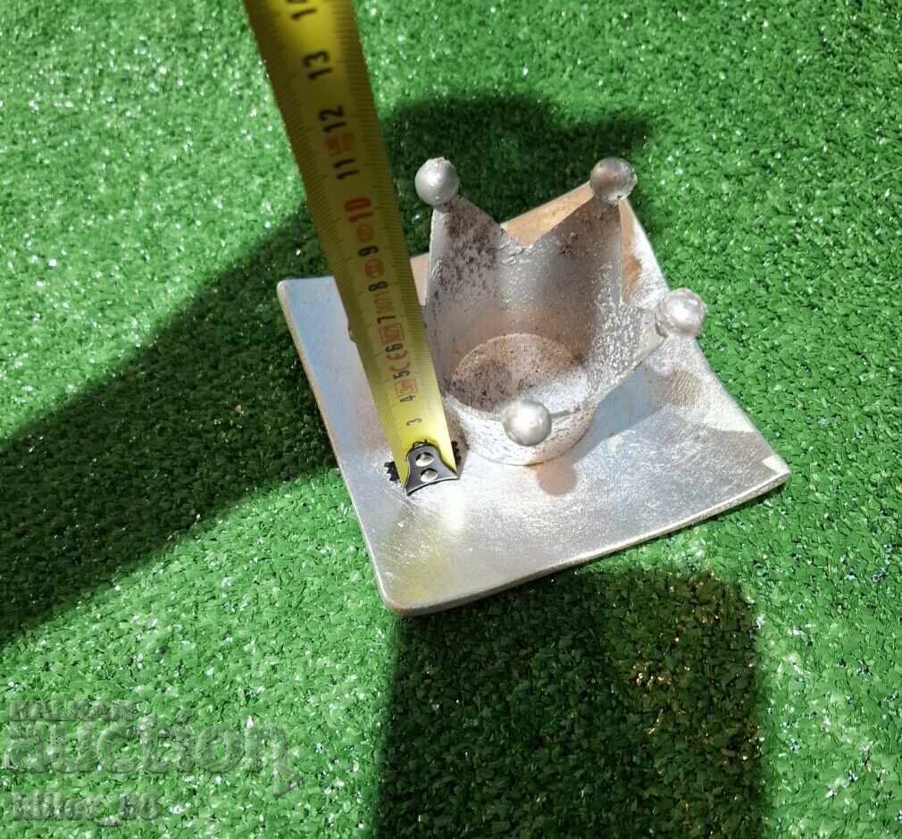 Delivery of Crown shade Delivery of Crown shade