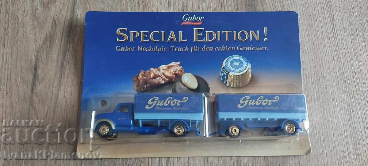 Cărucior pentru colecționari