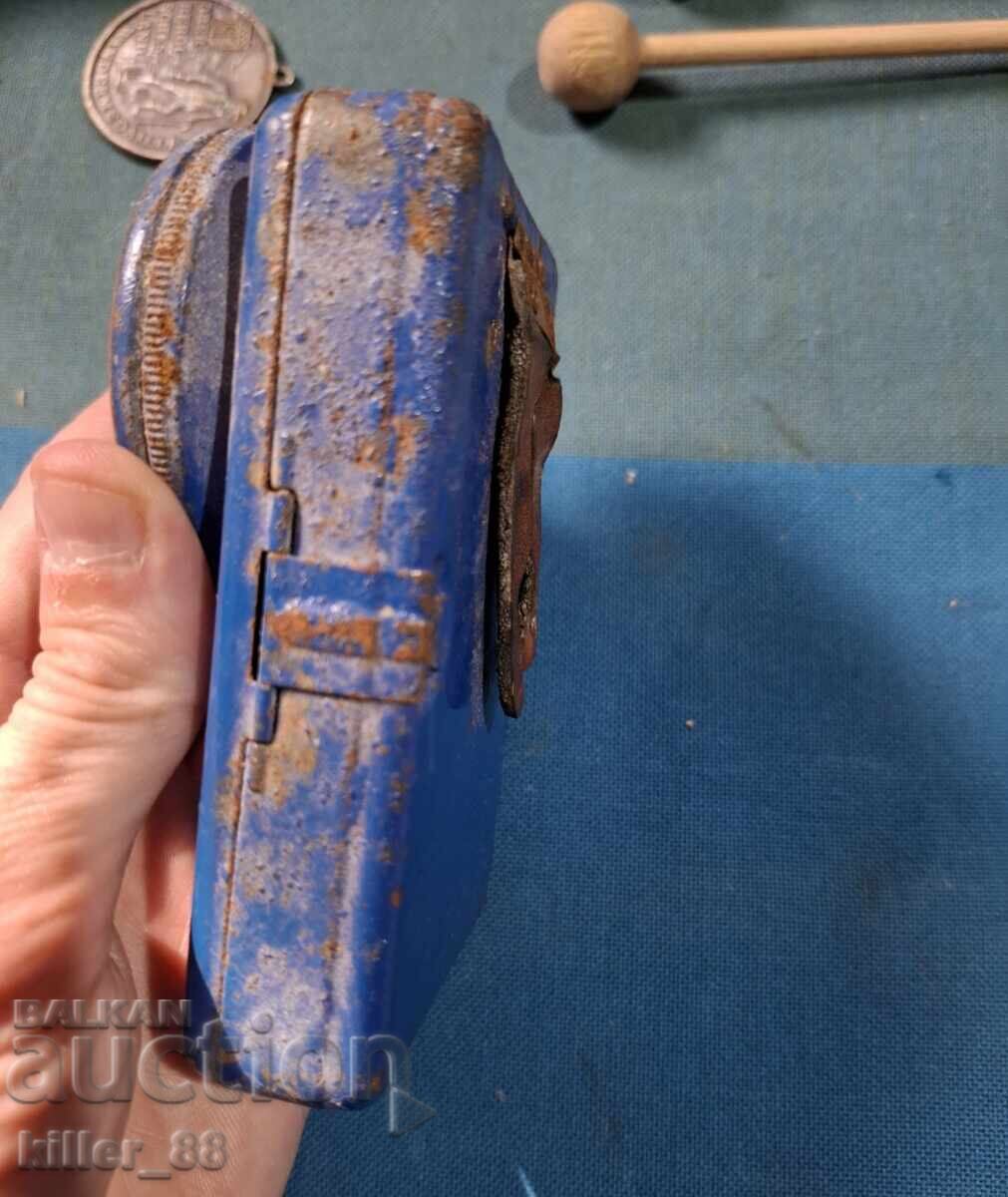 German lantern with price 55.00 BGN | € 28.12 German lantern with price 55.00 BGN | € 28.12