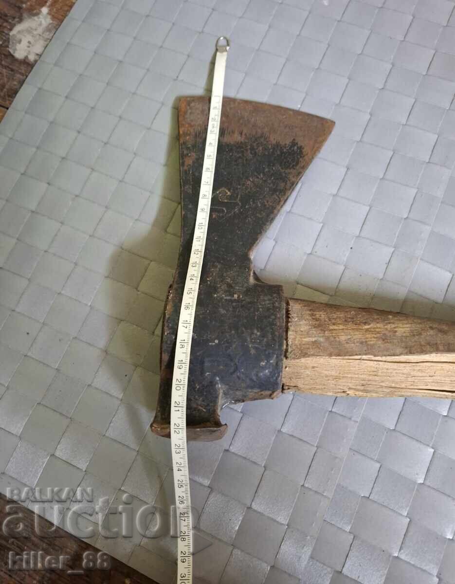 Auction  Axe hammer from Germany