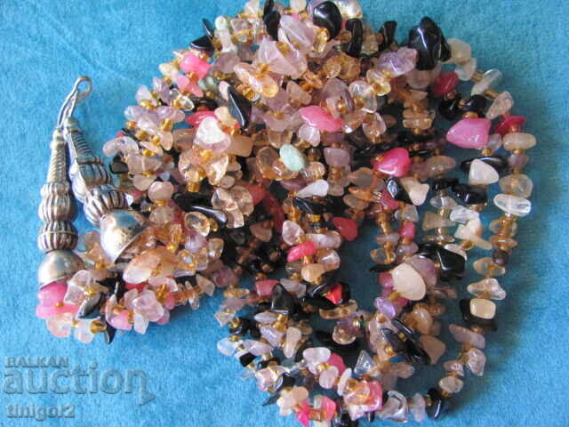Delivery of Women's necklace made of natural stones, 50cm. Delivery of Women's necklace made of natural stones, 50cm.