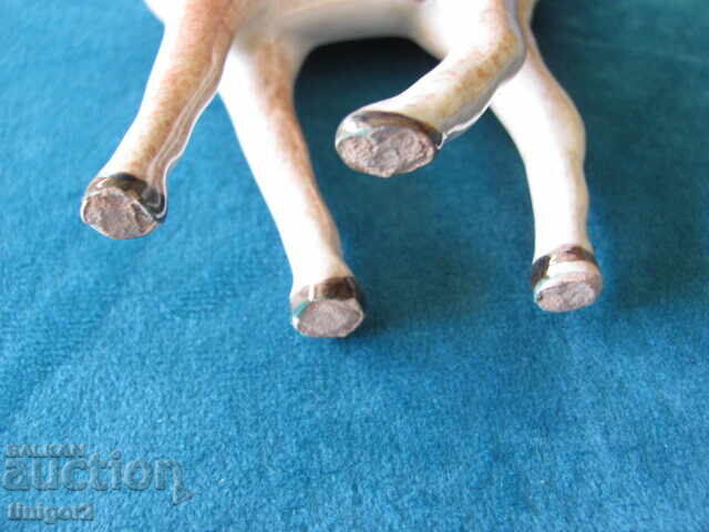 Licitație O figură de lut foarte veche - o căprioară