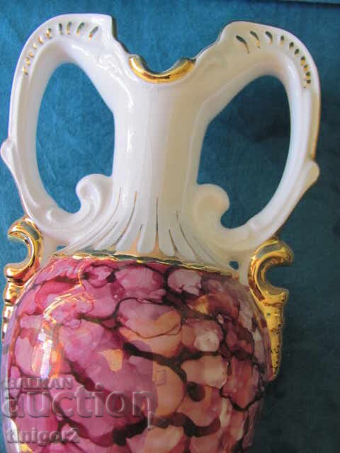 Porcelain vase, marked KAWEX KARLSBAD, handmade with price 82.50 BGN | € 42.18