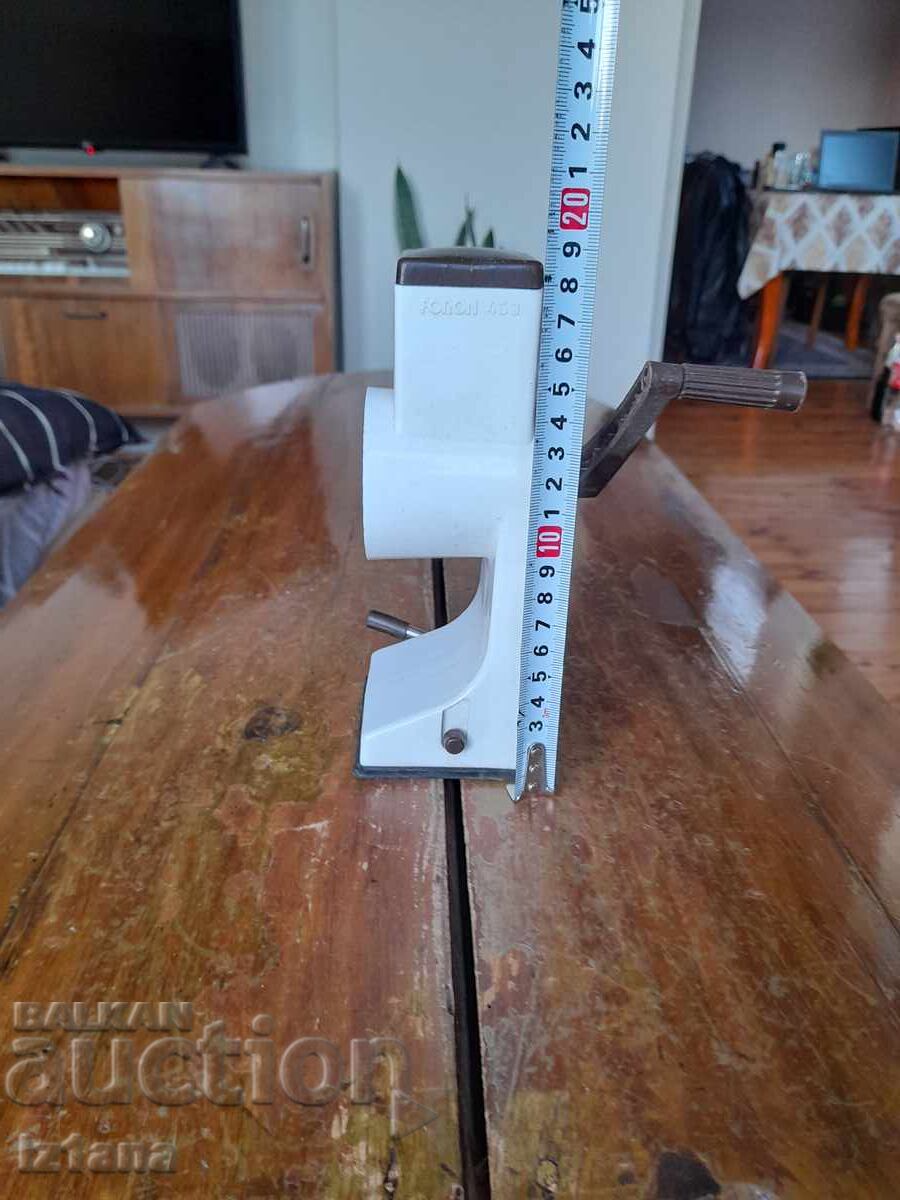 Auction Old mill, walnut mill Auction Old mill, walnut mill