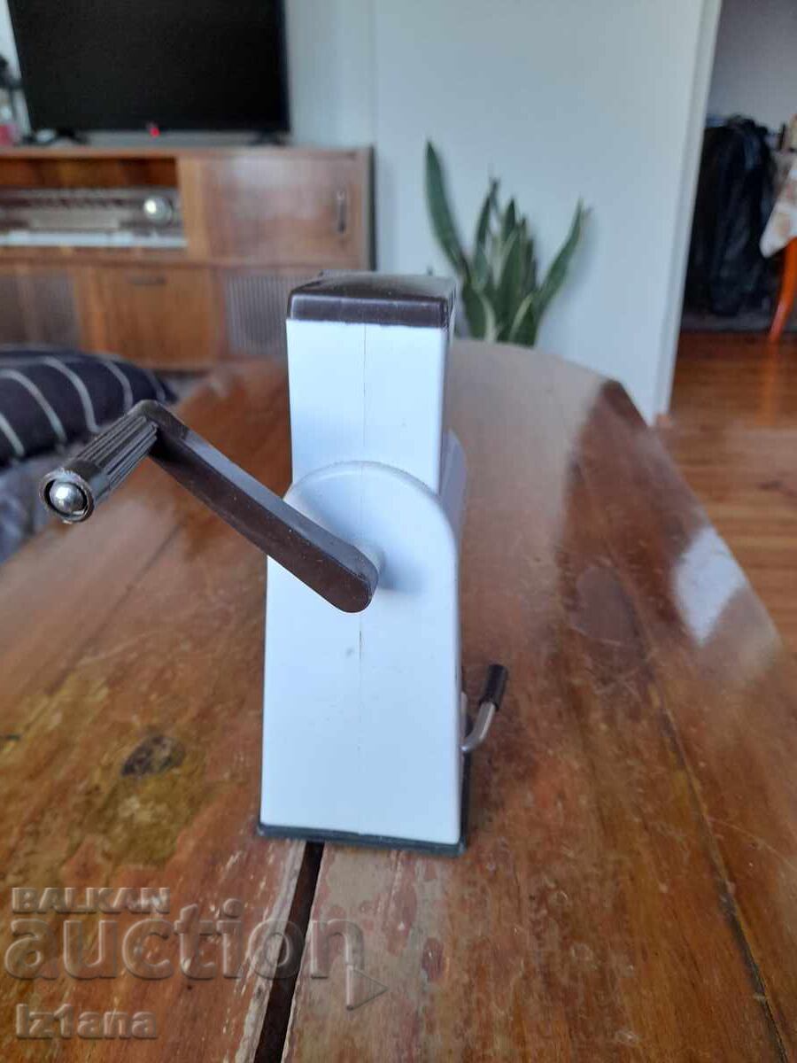 Delivery of Old mill, walnut mill Delivery of Old mill, walnut mill