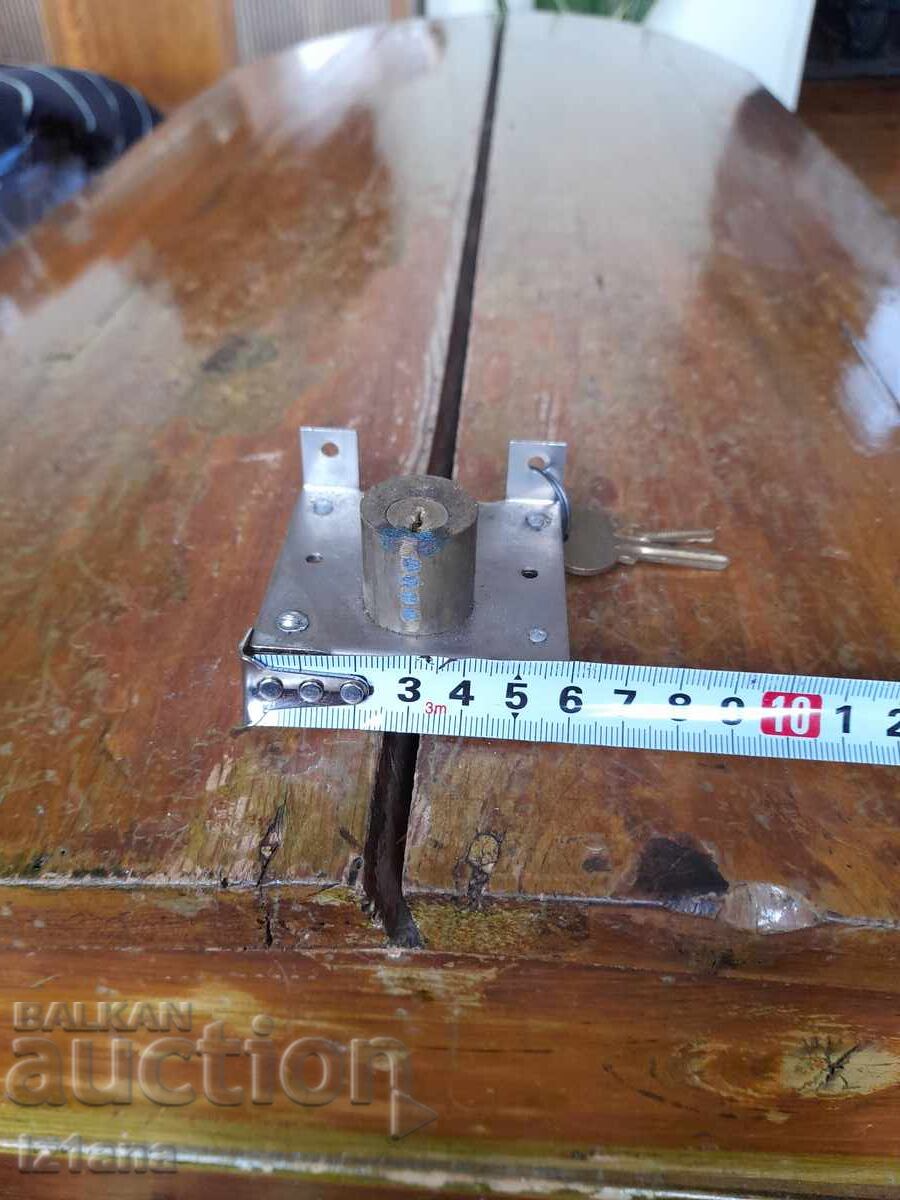 Παράδοση Παλιά κλειδαριά, λουκέτο