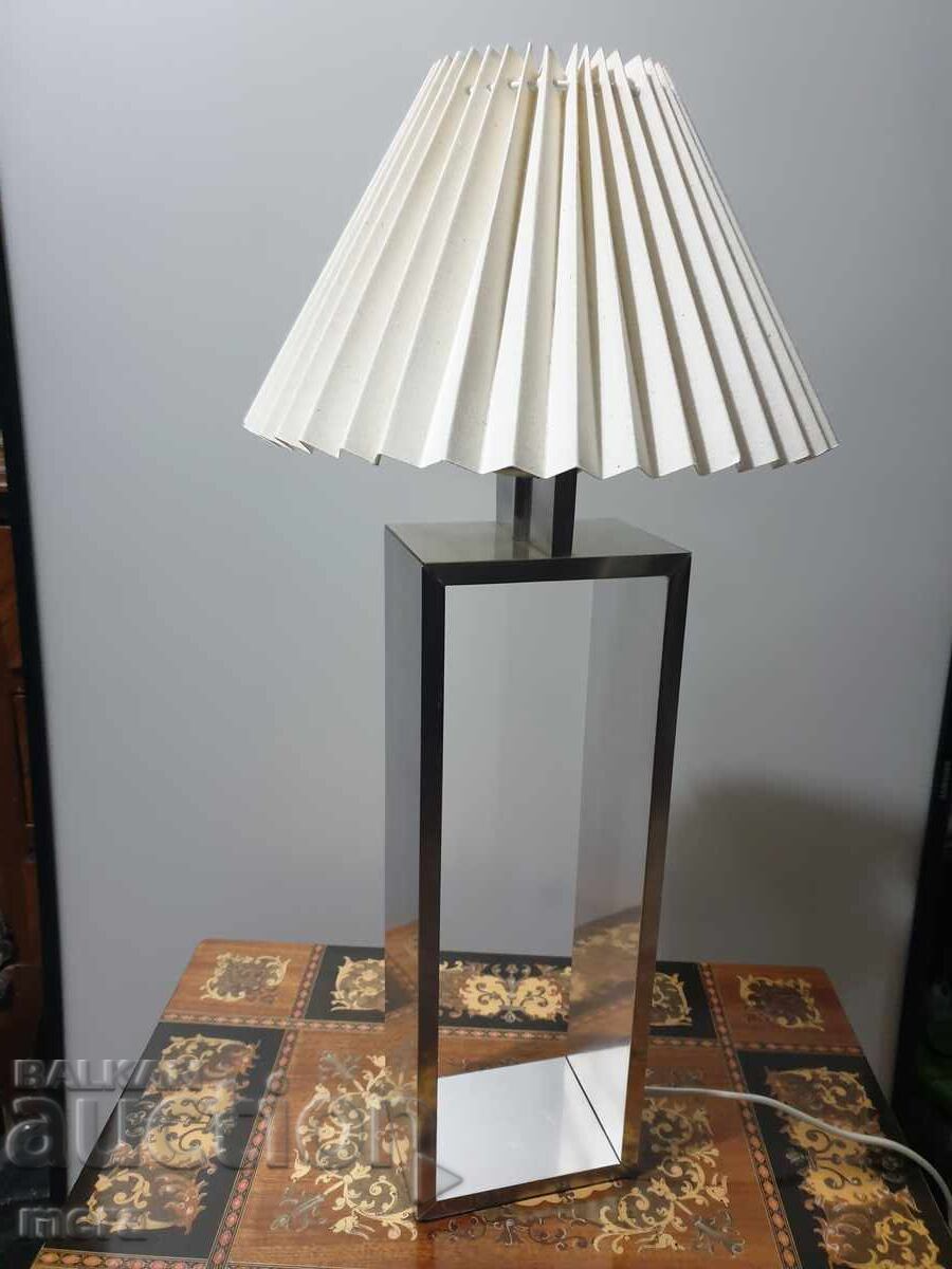 Επιτραπέζιο φωτιστικό σχεδιαστή με τιμή 90.00 BGN | € 46.02 Επιτραπέζιο φωτιστικό σχεδιαστή με τιμή 90.00 BGN | € 46.02