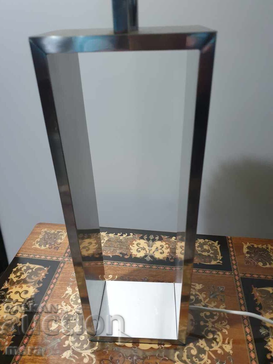 Δημοπρασία Επιτραπέζιο φωτιστικό σχεδιαστή Δημοπρασία Επιτραπέζιο φωτιστικό σχεδιαστή