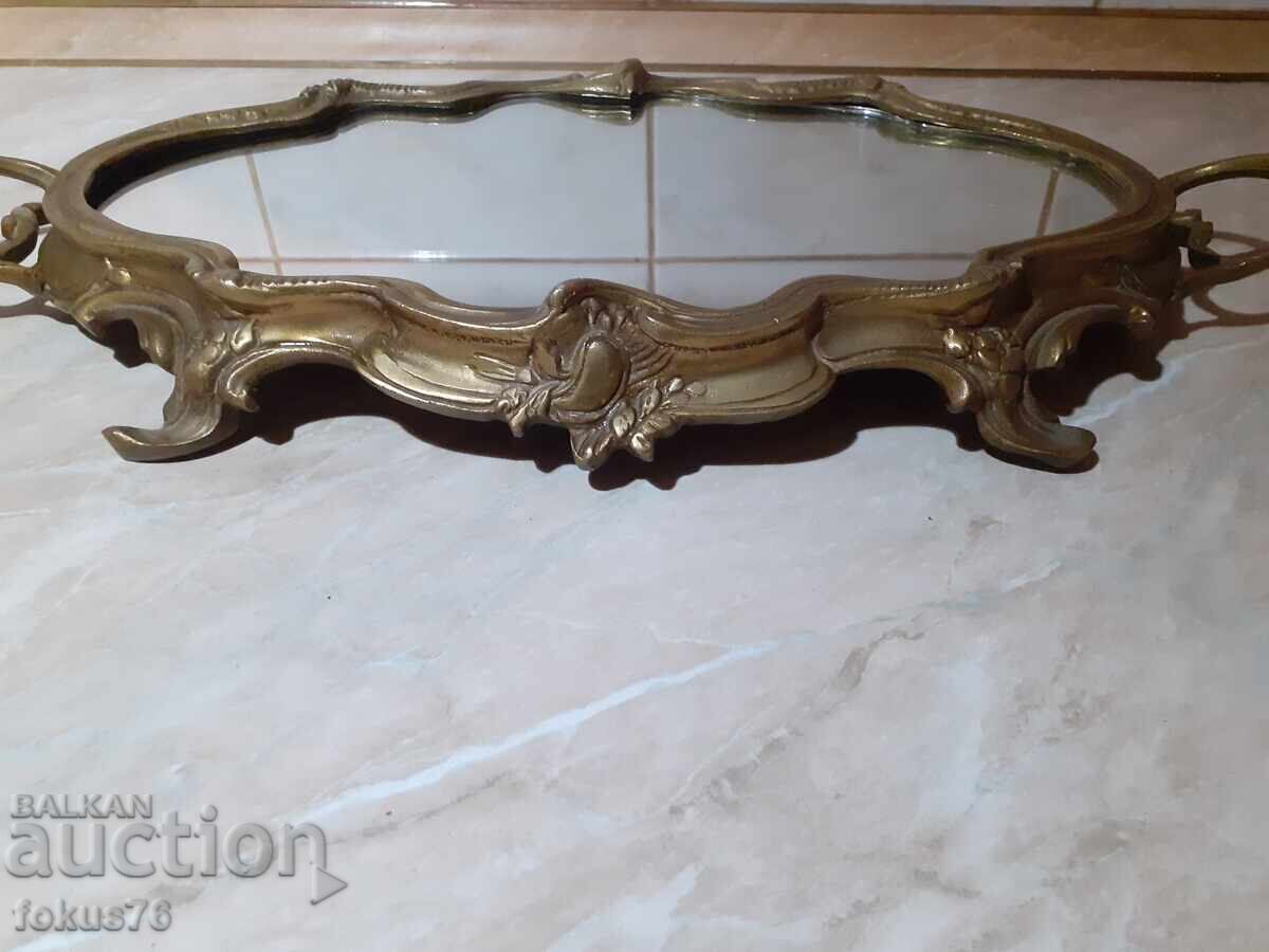 Стар голям масивен бароков поднос - бронз, огледало с цена 300.00 лв. | € 153.39 Стар голям масивен бароков поднос - бронз, огледало с цена 300.00 лв. | € 153.39