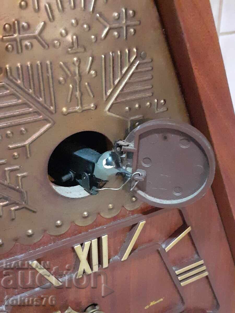 Παλιό ρολόι Beacon Κούκος με τιμή 250.00 BGN | € 127.82