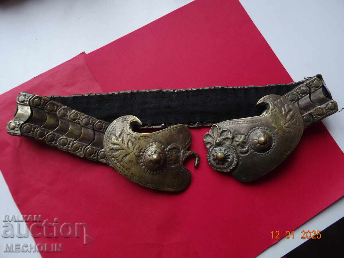 100 YEARS OLD METAL BELT WITH BUCKLES 100 YEARS OLD METAL BELT WITH BUCKLES