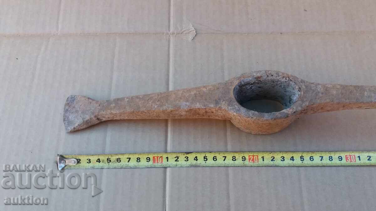Auction  massive military pickaxe