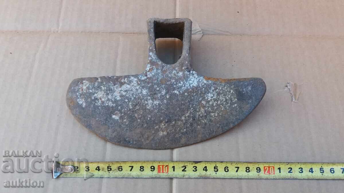 hoe - solid iron with price 6.99 BGN | € 3.57 hoe - solid iron with price 6.99 BGN | € 3.57