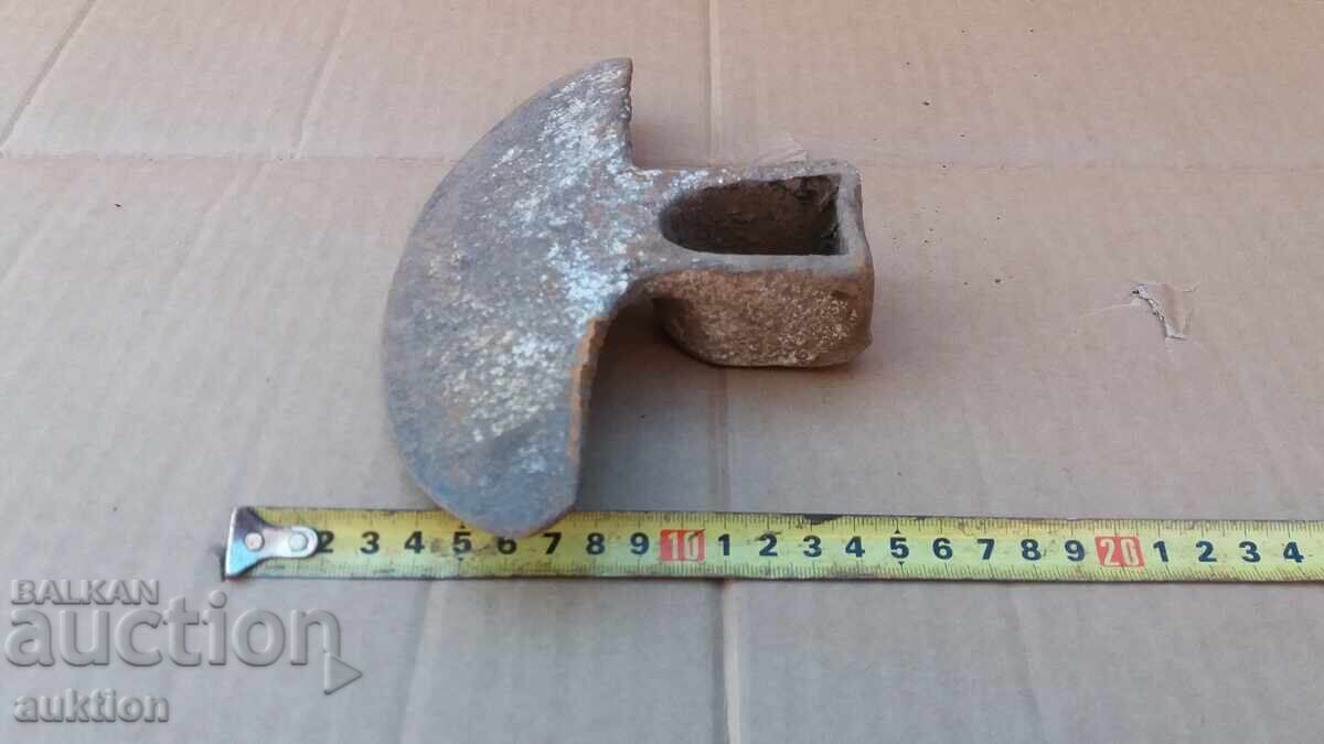 Delivery of hoe - solid iron Delivery of hoe - solid iron