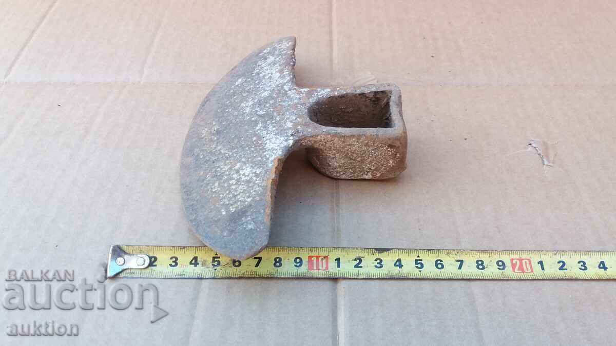 hoe - solid iron - 5 hoe - solid iron - 5