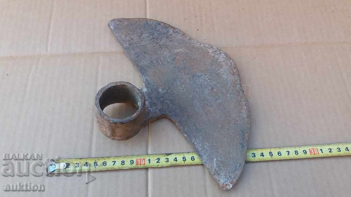 A MASSIVE HOE - 6 A MASSIVE HOE - 6