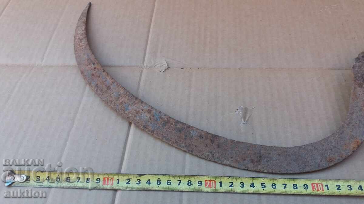 OLD RENAISSANCE SICKLE - 7 OLD RENAISSANCE SICKLE - 7