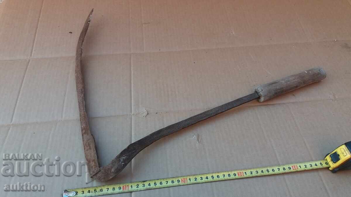 OLD RENAISSANCE SICKLE with price 6.99 BGN | € 3.57 OLD RENAISSANCE SICKLE with price 6.99 BGN | € 3.57