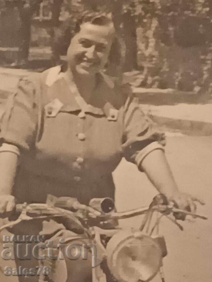 Licitație Fotografie retro cu motocicletă retro DKV