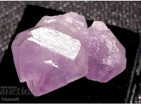 GENTLE AMETHYST CRYSTALS FORMATION - (675)