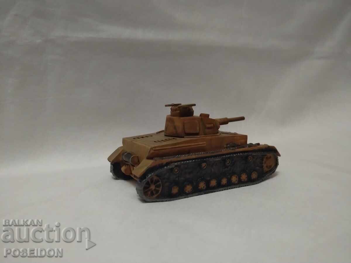 Auction DEL PRADO TANK Auction DEL PRADO TANK
