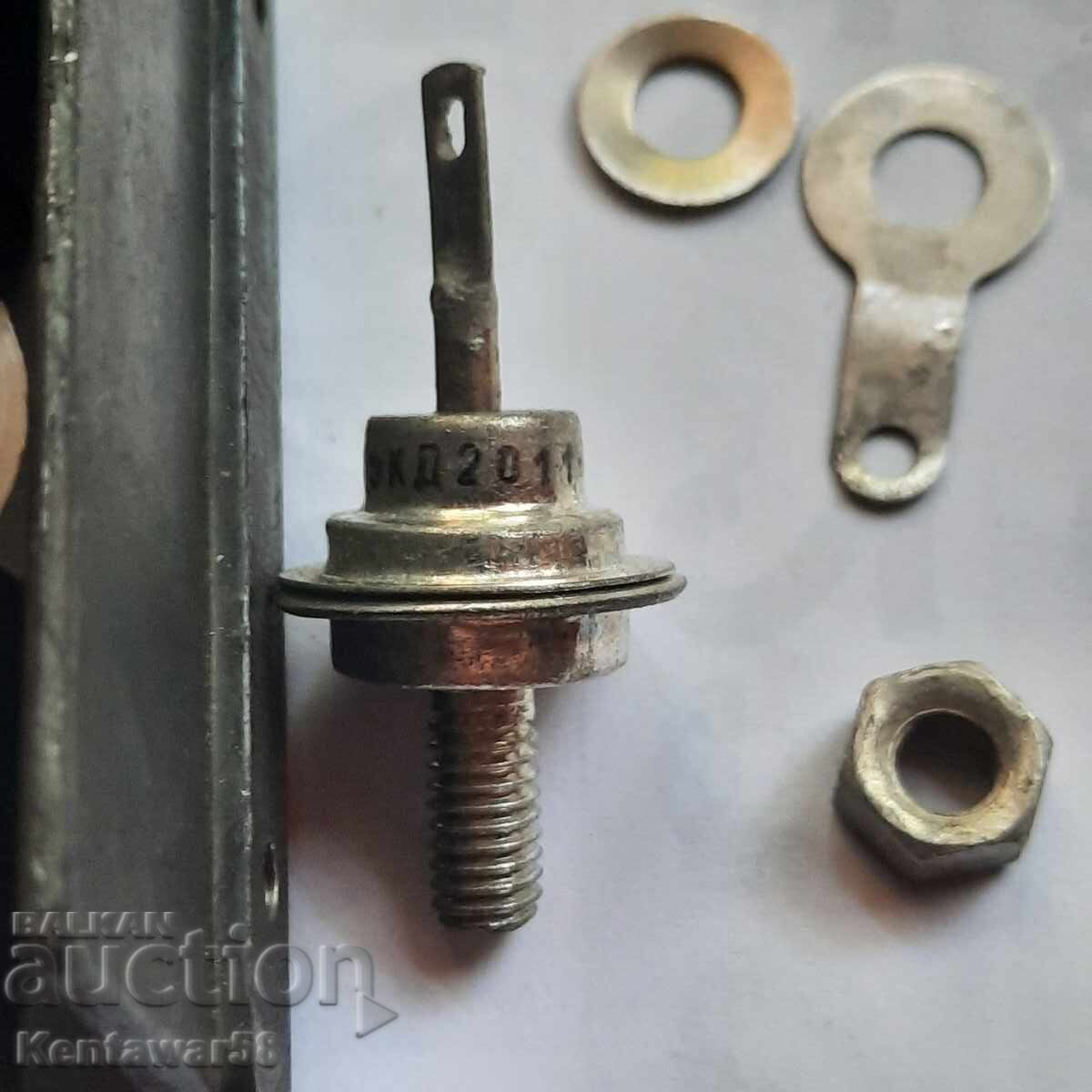 Изправителни диоди КД 2011 - 2 бр. нови. - 5 Изправителни диоди КД 2011 - 2 бр. нови. - 5